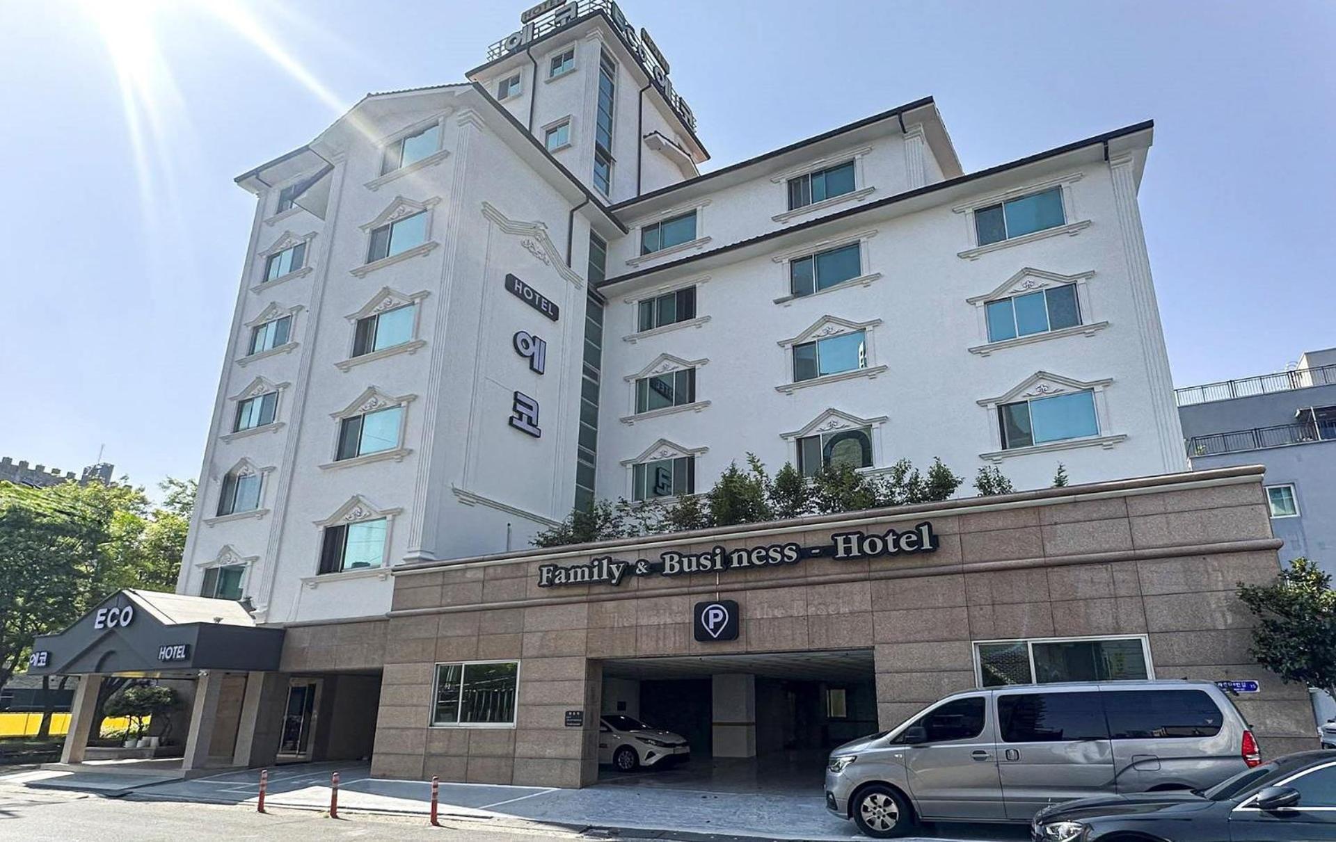 Eco Hotel Mokpo Exteriör bild