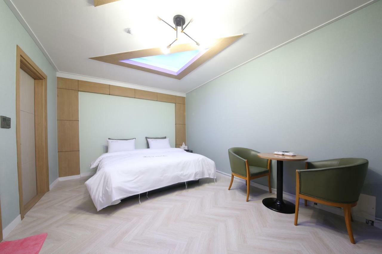Eco Hotel Mokpo Exteriör bild